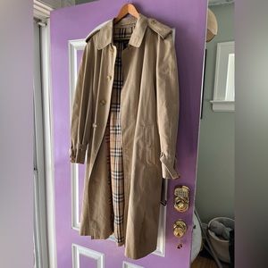 Authentic Burberry Belted Overcoat Men’s 42 R